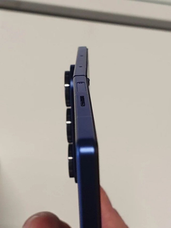 Samsung Galaxy Z Fold7de Kullanıcıları Çıldırtan Bir Sorun Ortaya Çıktı: Ekran Tamamen Açılmıyor!