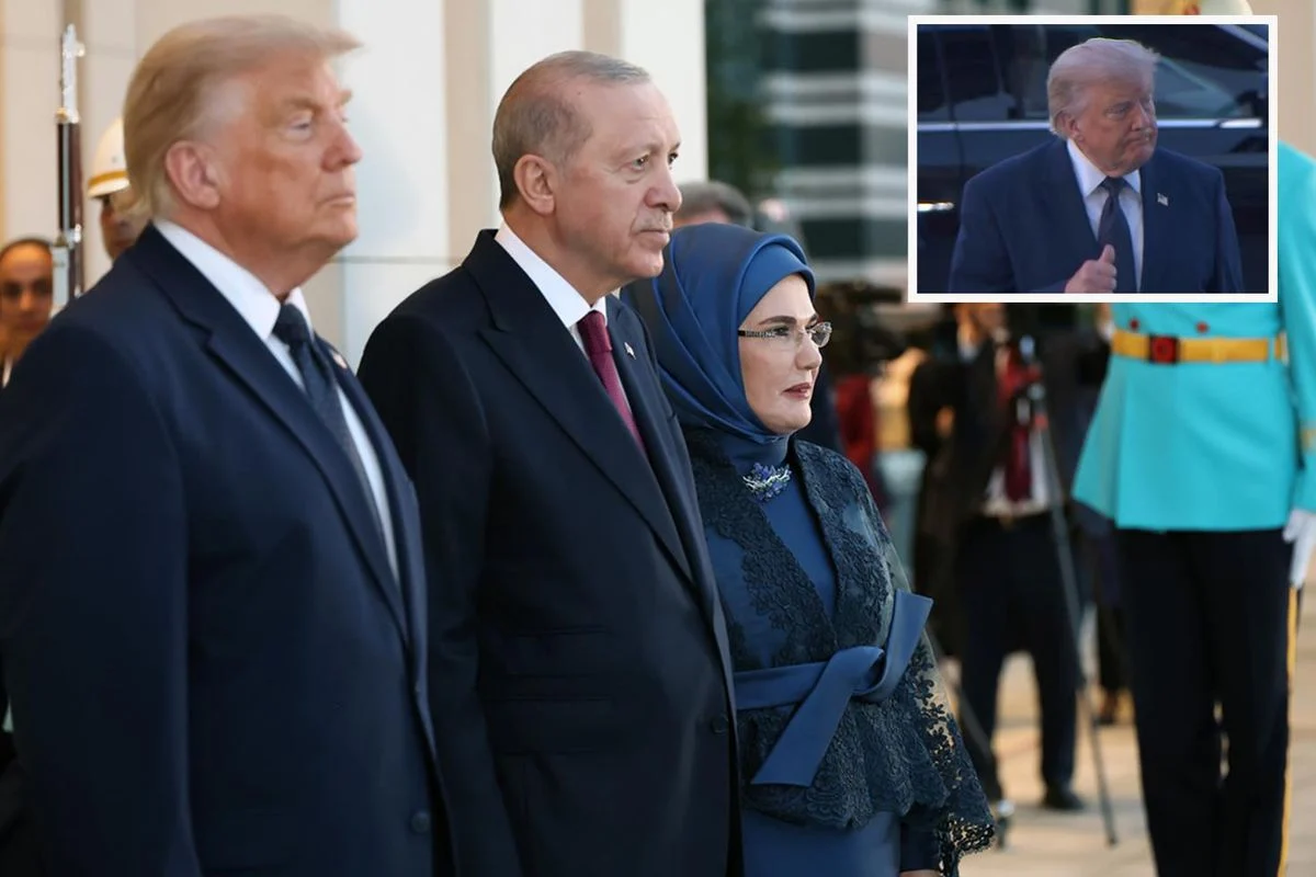 Trump, mehter marşını OK işaretiyle onayladı