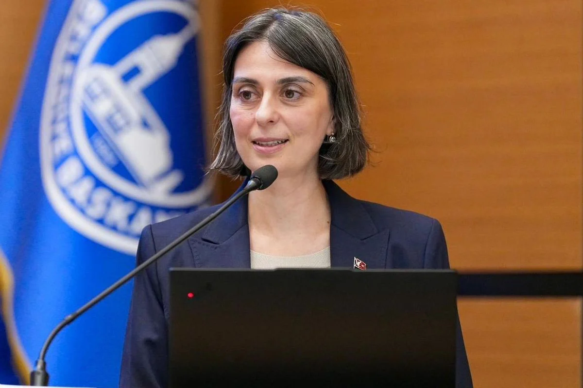 10 milyon liralık rüşvet iddiasına Sinem Dedetaştan ilginç yanıt