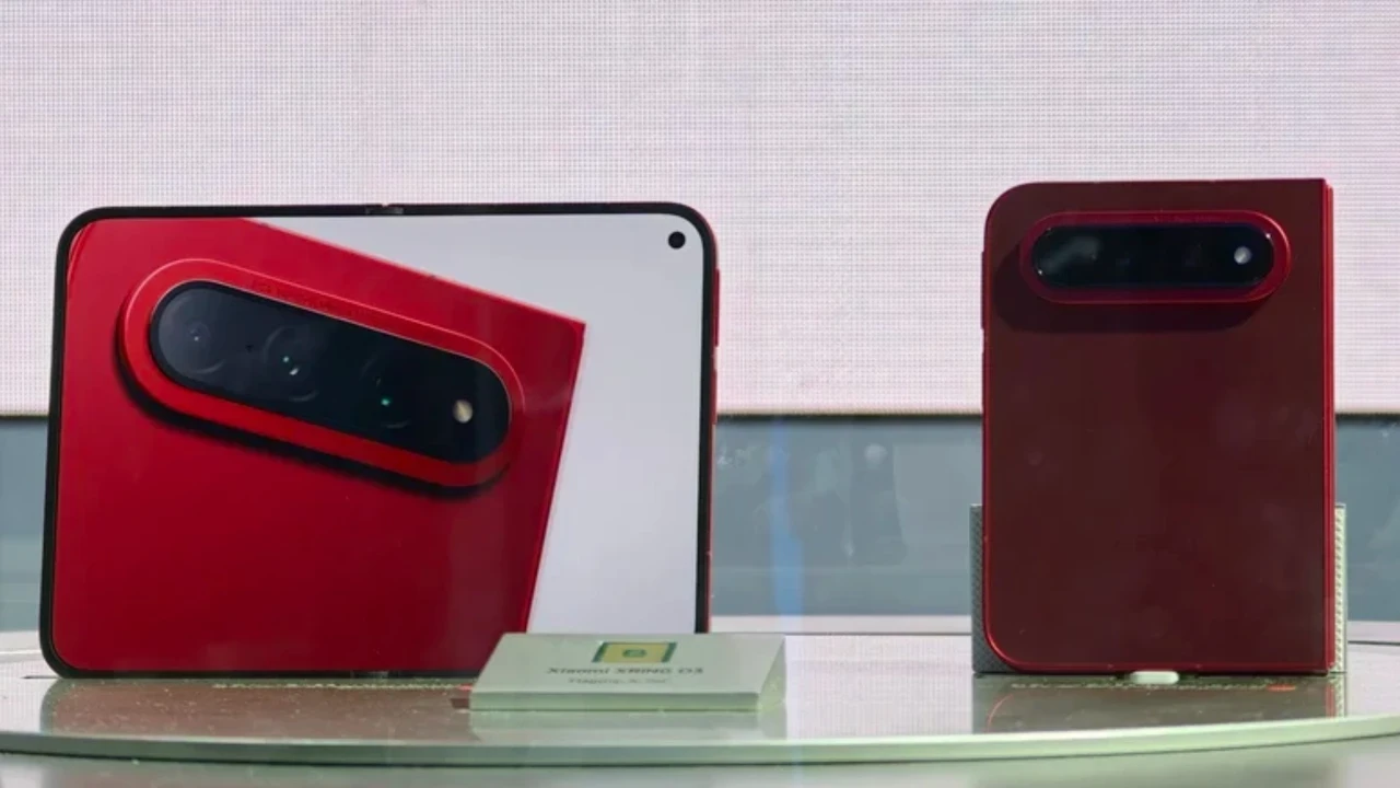 Xiaomi'nin yeni katlanabilir telefonu iPhone sızıntılarını hatırlatıyor