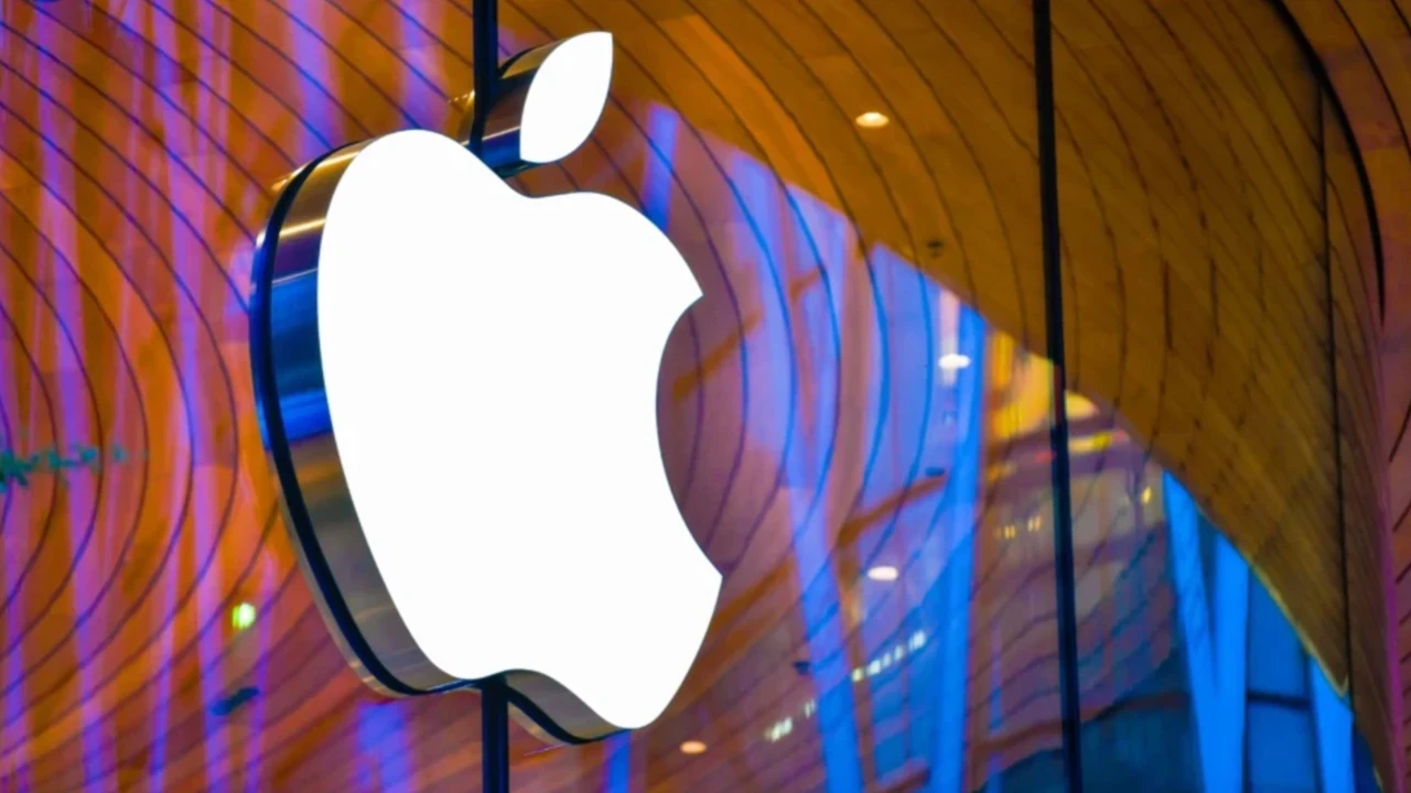 Apple yönetiminde değişim hızlandı: App Store yeniden eski patronuna dönüyor