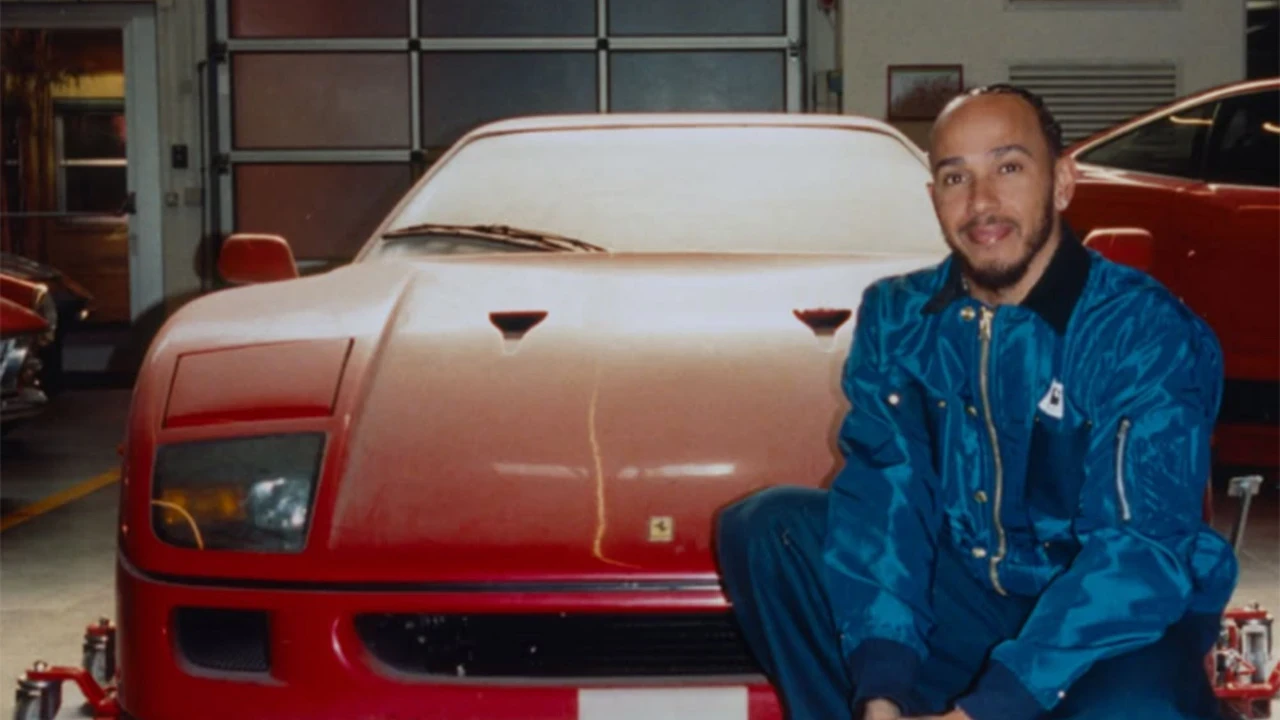 Lewis Hamilton'ın yeni Ferrari'si: 30 yıl boyunca garajda bekleyen F40