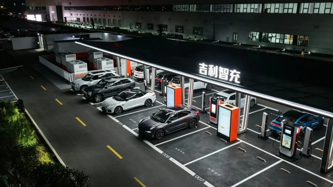 Elektrikli otomobil şarjında fark açıldı: Çin'de 2.250 kW dönemi başladı